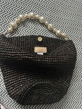 Btb Los Angeles Pearl Handle Woven Black Straw Shoulder Bag new without tags